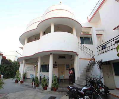 Lakshmi Guest House
